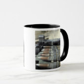Mug 50 obus de mitrailleuse de calibre (Devant droit)