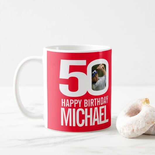 Mug 50e anniversaire rouge blanc personnalisé nom phot (Avec donut)