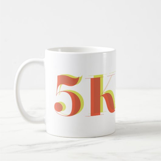 Mug 5 k Course Célébration Gras Jaune Rouge Texte (Gauche)