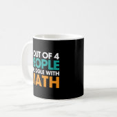 Mug 5 Personnes Sur 4 Luttent Avec Les Maths (Devant gauche)