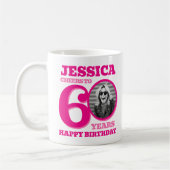 Mug 60e anniversaire double face photo nom rose (Gauche)