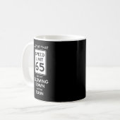 Mug 65e Anniversaire Limite de vitesse Signal Auto Méc (Devant gauche)