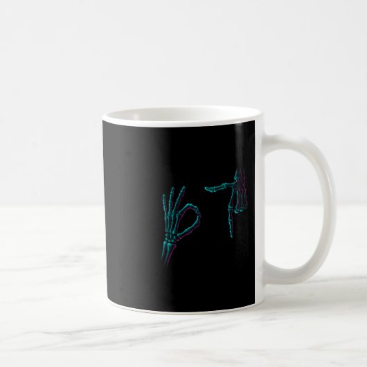 Mug 67 Meme Main de squelette 6 7 Halloween Six Sept D (Droite)