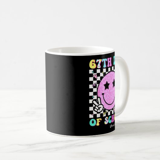Mug 67th Day Of School Vibes Smile Face 67 Six Seven M (Devant droit)