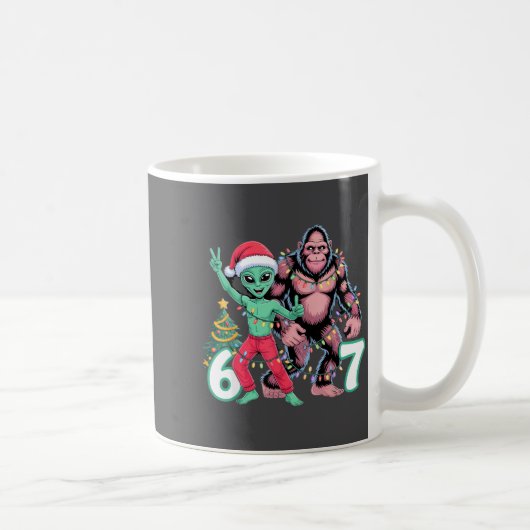 Mug 6 7 Meme Christmas Alien Sasquatch Six Seven Fun  (Droite)