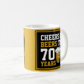 Mug 70e anniversaire Cheers & Bières à 70 ans drôle  (Devant droit)