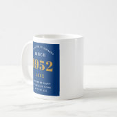 Mug 70e anniversaire Nom 1952 Blue Gold Elegant Chic (Devant gauche)