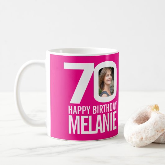 Mug 70e anniversaire rose blanc nom photo personnalisé (Avec donut)