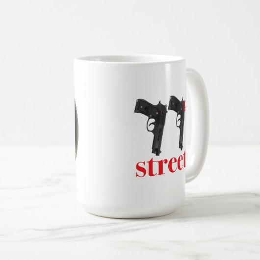 Mug 77e crâne avec armes à feu (Devant droit)