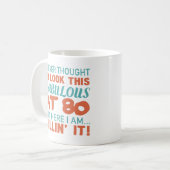 Mug 80e anniversaire pour les femmes fabuleuses (Devant gauche)