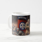 Mug 82e aéroportée (Devant gauche)