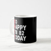 Mug 82e anniversaire tellement heureux que j'ai 82 ans (Devant gauche)