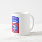 Mug 82e division aéroportée "Parachutiste épouse" (Devant droit)