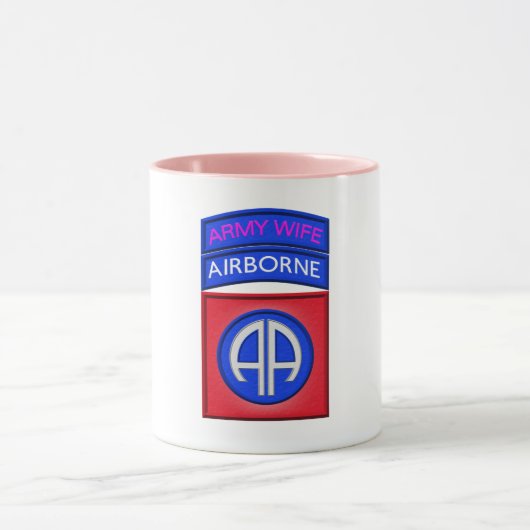 Mug 82e division aéroportée "Parachutiste épouse" (Centre)