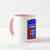 Mug 82e division aéroportée "Parachutiste épouse" (Devant gauche)