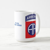 Mug 82e division aéroportée Tous les insignes de servi (Devant droit)