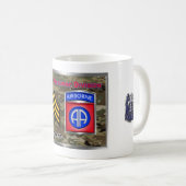 Mug 82e Sergent de division aéroportée (Devant droit)