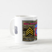 Mug 82e Sergent de division aéroportée (Devant gauche)