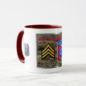 Mug 82e Sergent de division aéroportée (Devant gauche)