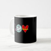 Mug 911 Opérateur de répartiteur pompier de coeur Poli (Devant gauche)