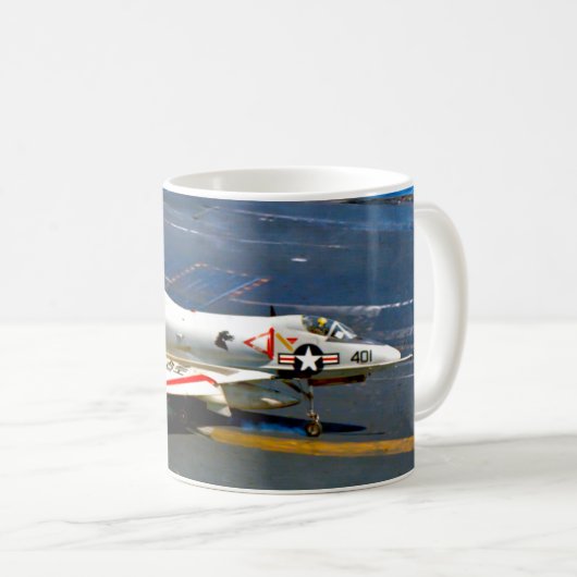 MUG A-4C SKYHAWK (Devant droit)