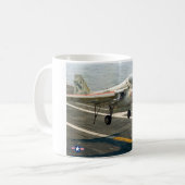 MUG A-6E (Devant gauche)