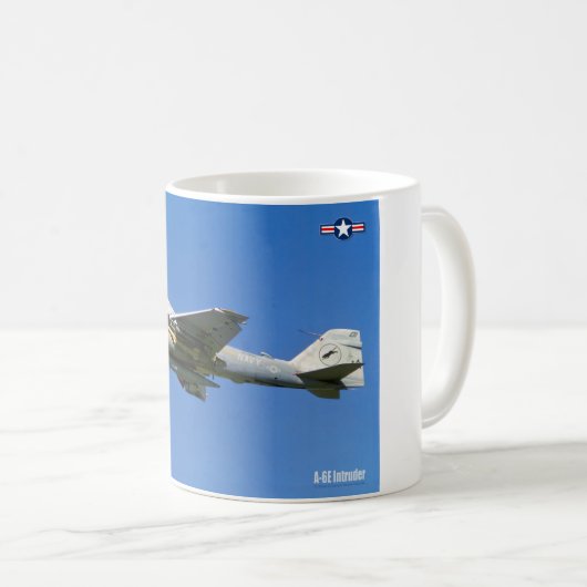 MUG A-6E (Devant droit)