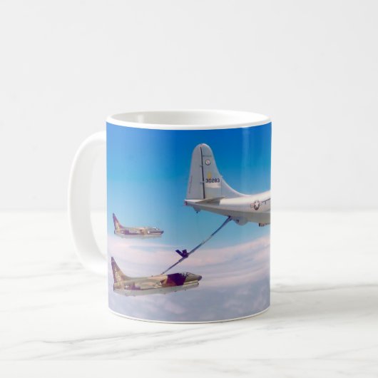 MUG A-7D CORSAIR II (Devant gauche)