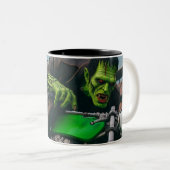 Mug à café à deux tons Frankenstein (Devant droit)