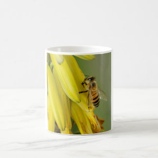 Mug à café d'abeilles