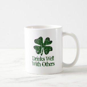 Mug à café drôle de la Saint-Patrick chanceux trèf