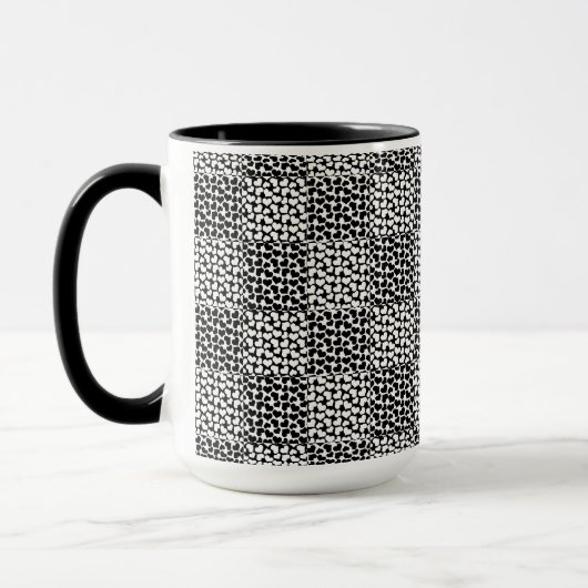 Mug à damiers Amour en noir et blanc (Gauche)