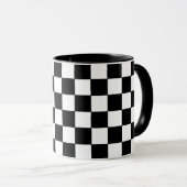 Mug à damiers blanc et noir (Devant droit)