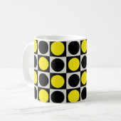 Mug à damiers Jaune Points Noirs Design Motif (Devant gauche)