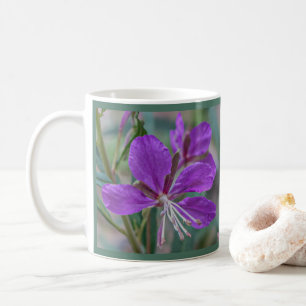 Mug à fleurs d'herbe à feu