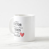 Mug A Great Doctor Heals Hearts Personalized (Devant gauche)