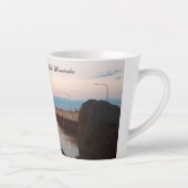 Mug à latte Duluth North Pier Light (Droite)