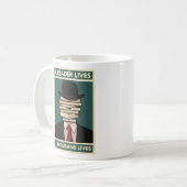 Mug A Reader Lives a Thousand Lives Bibliophile Wisdom (Devant gauche)