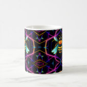 Mug Abeille de miel néon vibrante avec Hexagonal Abstr (Centre)