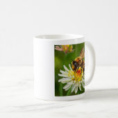 Mug Abeille sur Fleur blanche (Devant droit)
