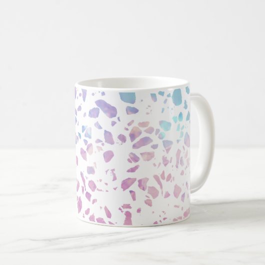 Mug Abstrait Terrazzo Mosaic rose et Motif bleu (Devant droit)