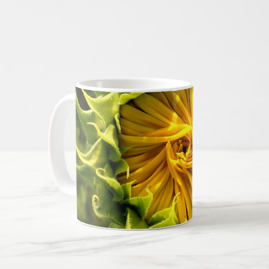 Mug Abstrait tournesol rétro funky, géométrie effrayée (Devant gauche)