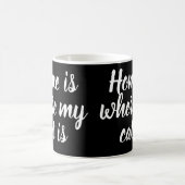 Mug Accueil Où Mon Chat Est Blanc Script Noir (Centre)