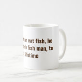 Mug Acheter un homme manger du poisson T-shirt (Devant droit)