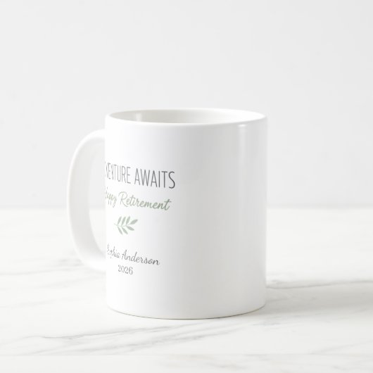 Mug Adventure Awaits Retirement Personalized (Devant gauche)