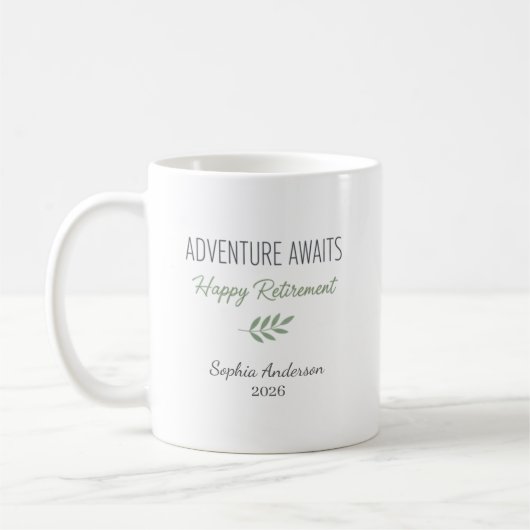 Mug Adventure Awaits Retirement Personalized (Gauche)
