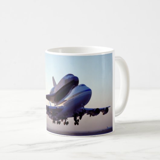 MUG AÉRONEF DE TRANSPORTEUR DE NAVETTE SPATIALE (Devant droit)