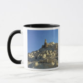 Mug Afghanistan, vallée de Bamian. La légende dit que  (Gauche)