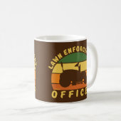 Mug AGENT DE L'APPLICATION DE LA LOI drôle de jardinag (Devant droit)