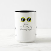 Mug Ai-je l'air d'être un collègue de travail de relèv (Centre)
